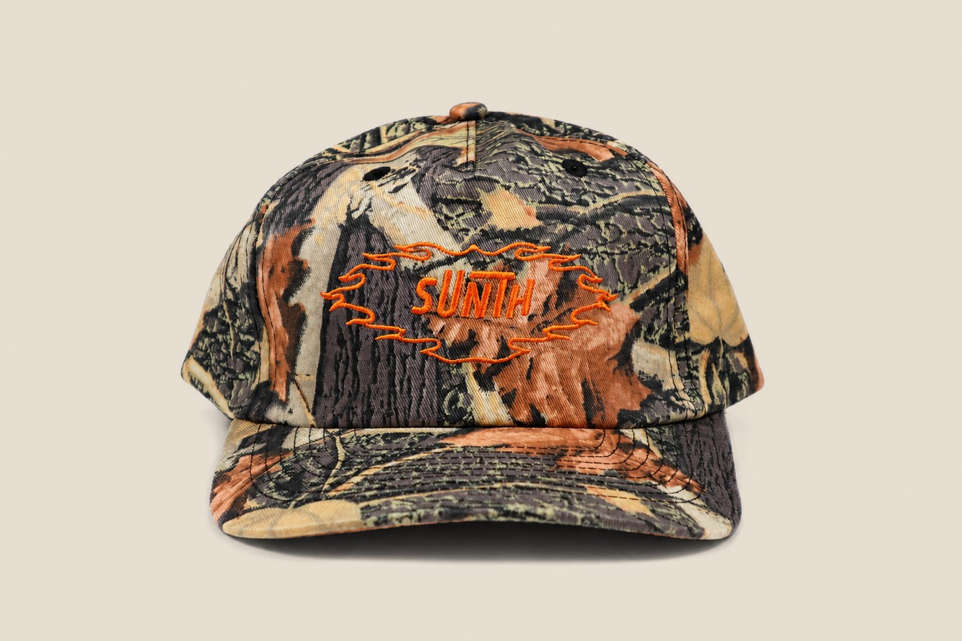 Camo Sunth cap with orange embroidery, front view